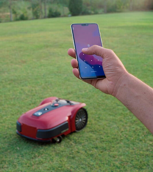 Obsługa robota koszącego przez smartfona